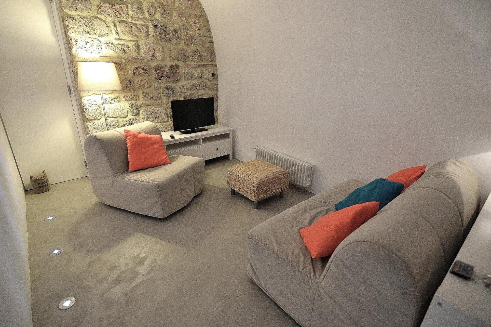 Authentic Cave House In The Heart Of The Village! 마사마리티마 외부 사진